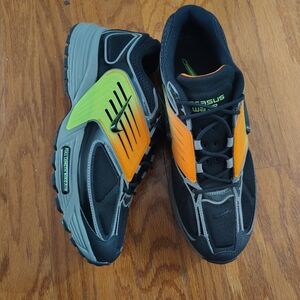 Nike Men's Black, Gray, and Orange Sneakers